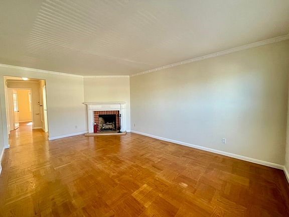 2nd image of 31 Norwich St