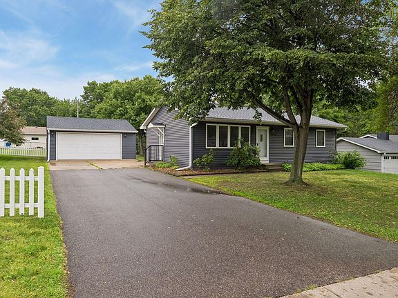 2nd image of 3609 Rolling View Dr