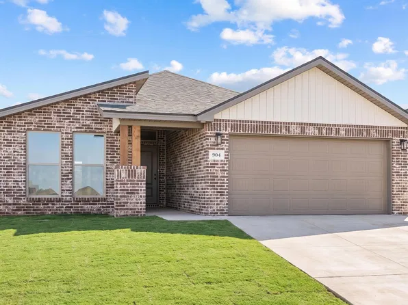 904 E 34th St, Wolfforth, TX 79382