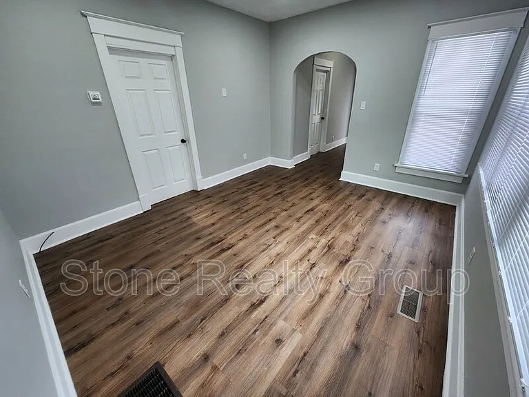 1417 S 19th St — Photo 4