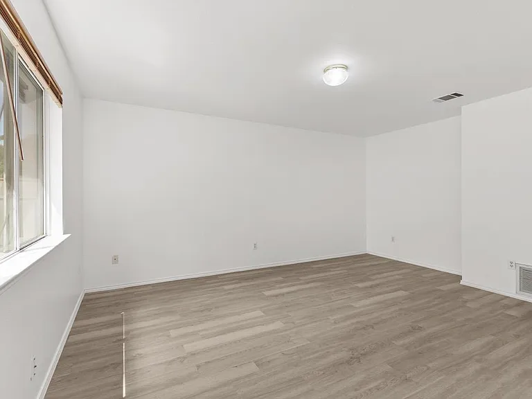 112 James Lin Cir — Photo 19