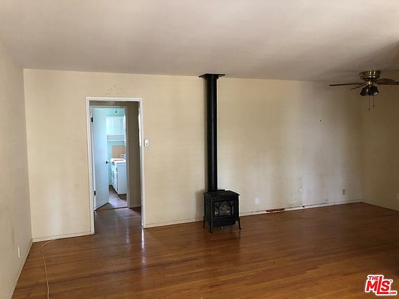 4th image of 1404 E 1st St APT 8