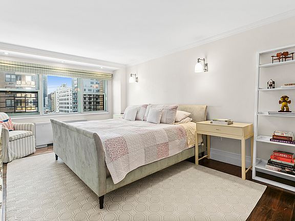 5th image of 245 E 87th St APT 10D