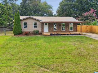 630 Willow Bend Ln, Bessemer, AL 35023