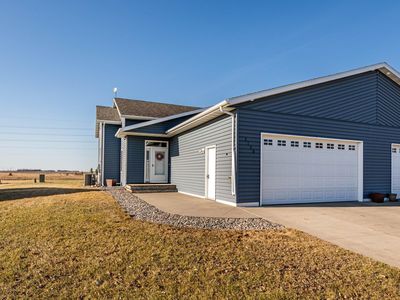 1115 Morningside Dr, Casselton, ND, 58012