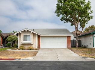 15694 Barbee St, Fontana, CA 92336