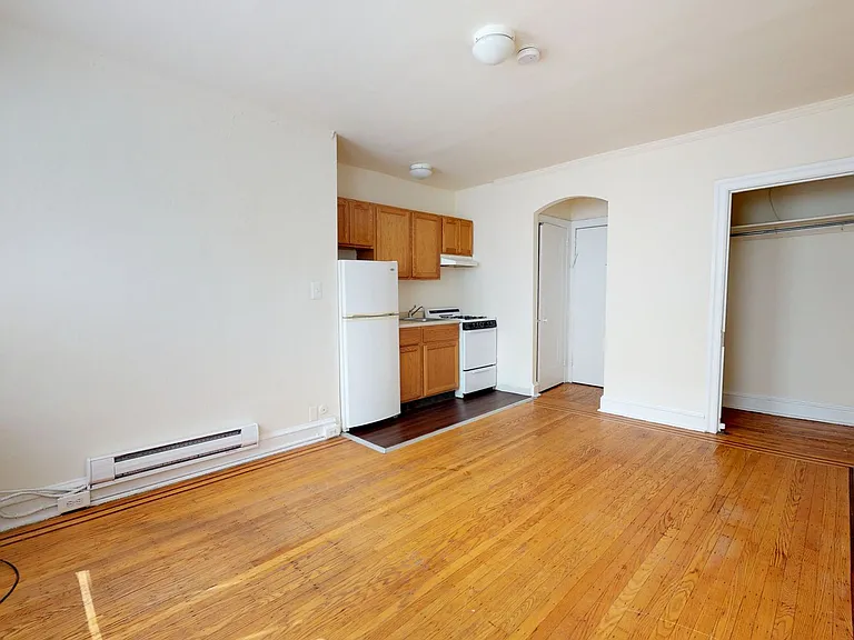 Penn Hall Apartments — Photo 23