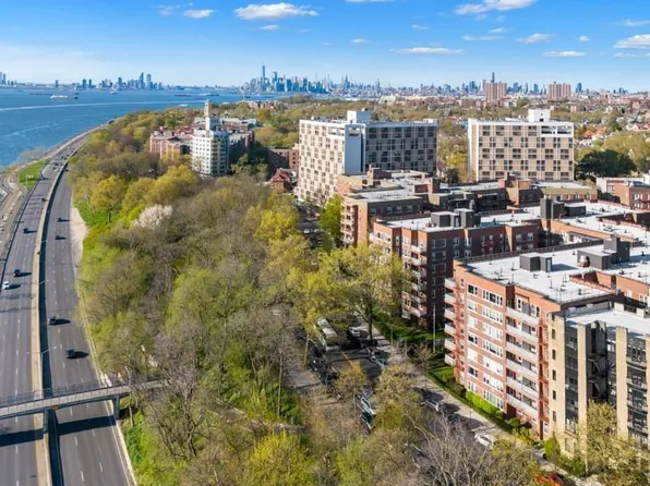 9201 Shore Road image 14 of 15