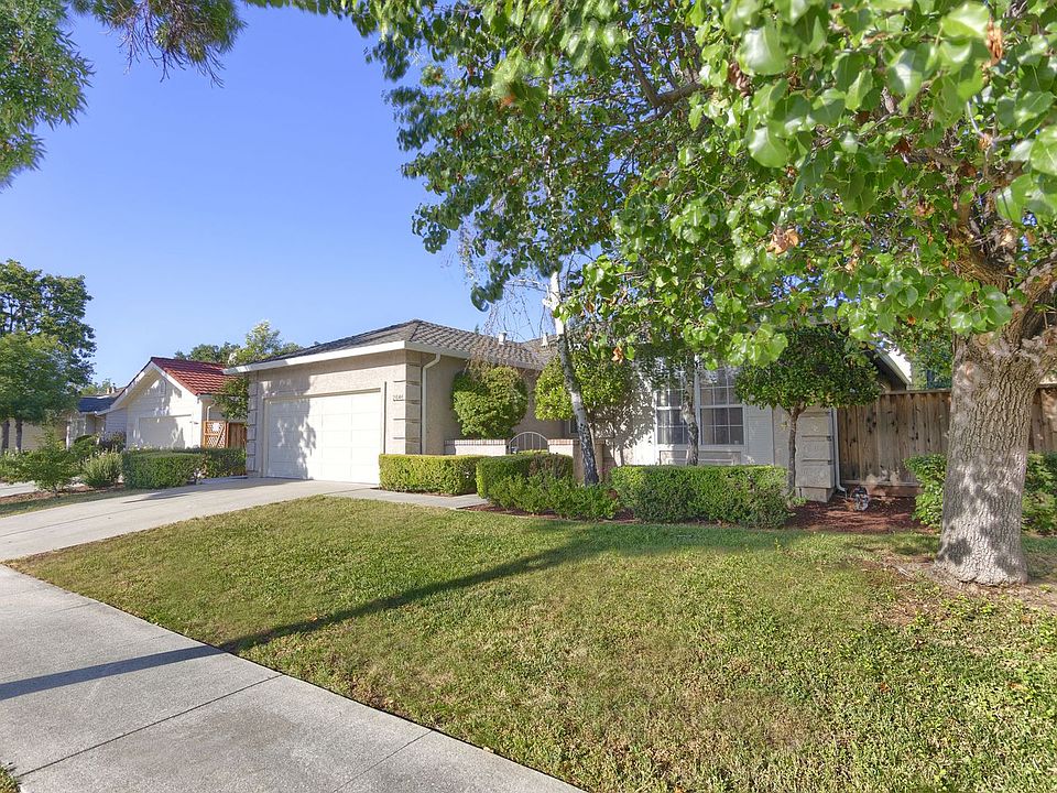 1st image of 2644 Glenbriar Dr