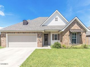 206 Safe Haven Dr, Carencro, LA 70520