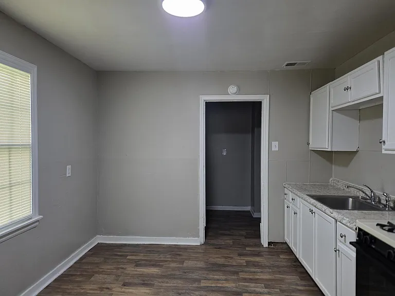 4047 Chelsea Ave — Photo 23