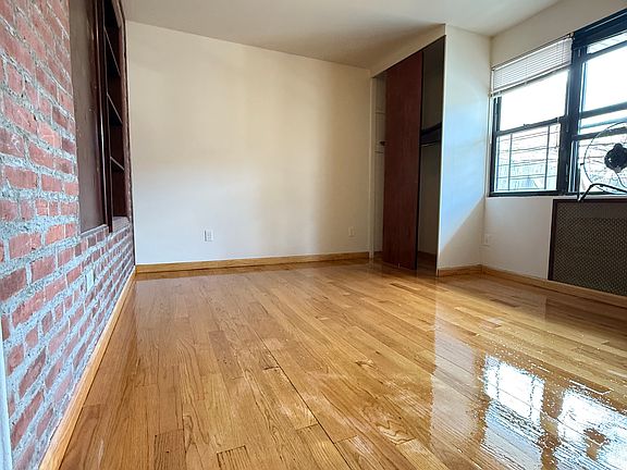 4th image of 6144 150th Street # Fl 1ST