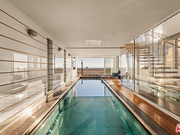 4th image of 1267 Palisades Beach Rd