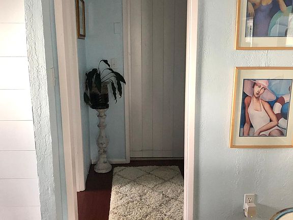 3rd image of 1753 NE 14th St