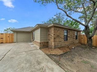 9560 Kerrville St, Dallas, TX 75227