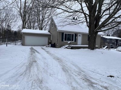 211 Shiawassee St, Laingsburg, MI, 48848