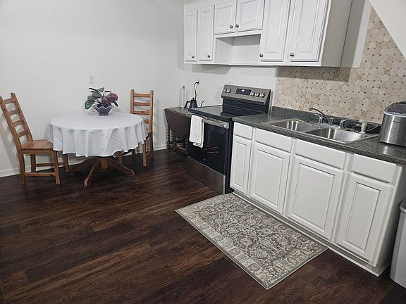 5th image of 3675 Milton Park Dr Suite 1
