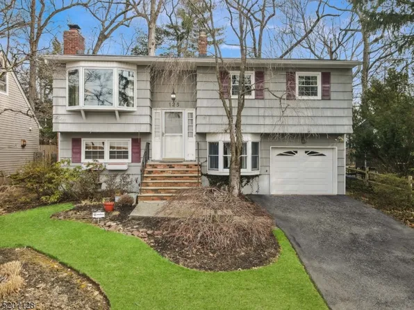 125 Algonquin Trl, Wayne Twp., NJ 07470