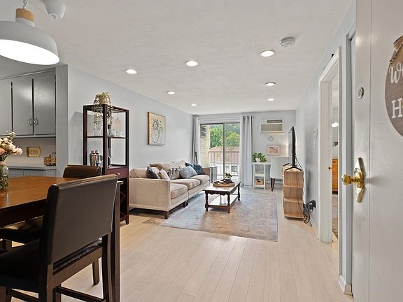 3rd image of 200 Park Terrace Dr APT 255