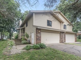 8290 Tamarack Trl, Eden Prairie, MN 55347