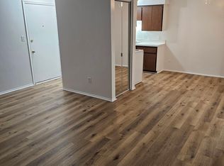 28971 Little Mack Ave APT B3, Saint Clair Shores, MI 48081
