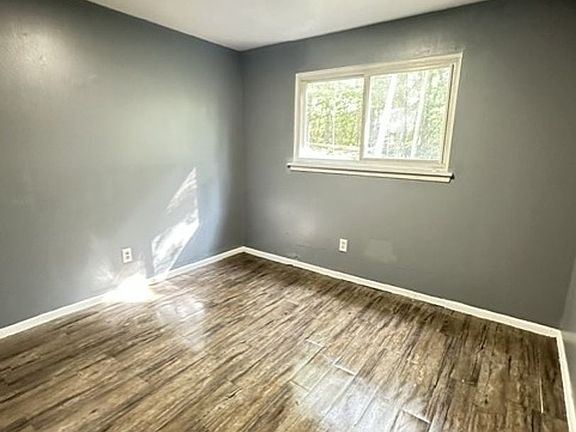 5th image of 19970 Euclid Ave #5