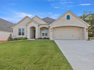 2836 Persimmon Ridge Ct, Bryan, TX 77807