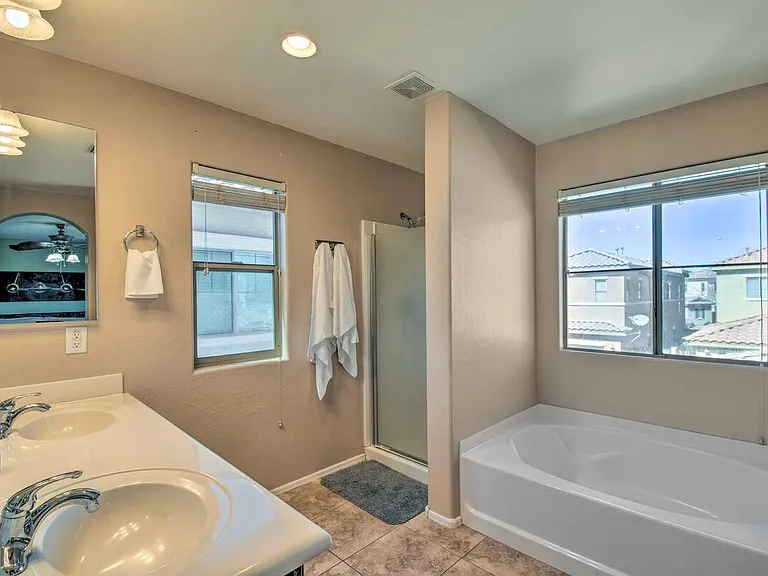 14176 W Country Gables Dr — Photo 7