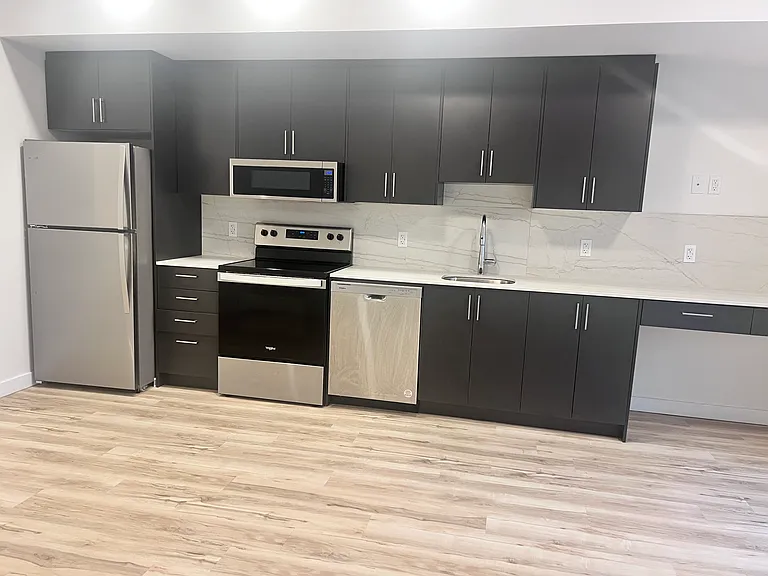 177 Armstrong St #304 — Photo 40