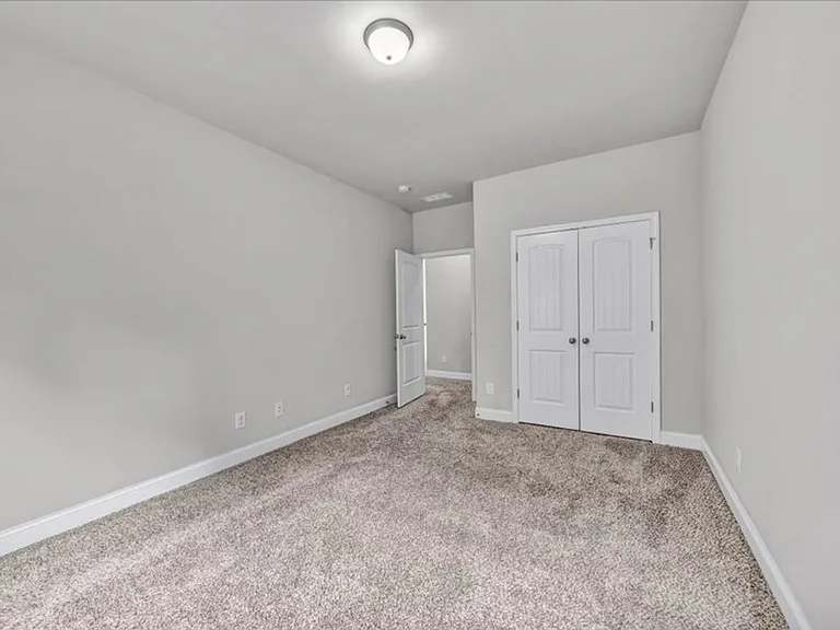 139 Stoney Creek Dr — Photo 33