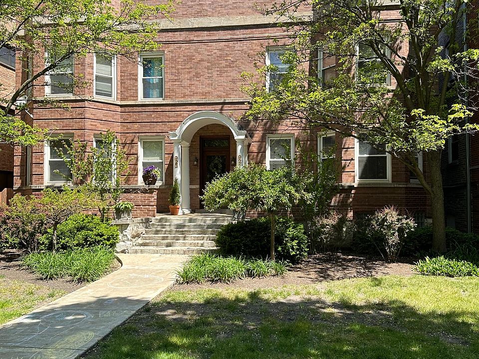 1st image of 921 Washington St #1