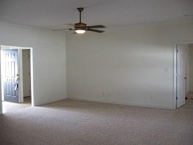5th image of 4410 Wisteria Ln
