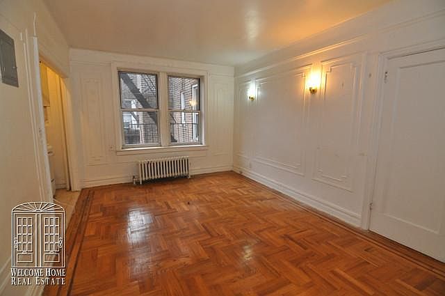 2nd image of 4115 46th St APT 6R