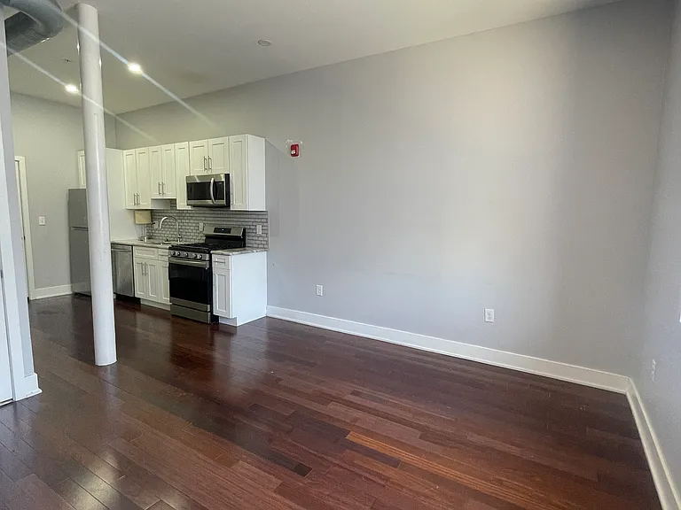 929 Marlborough St #6 — Photo 6