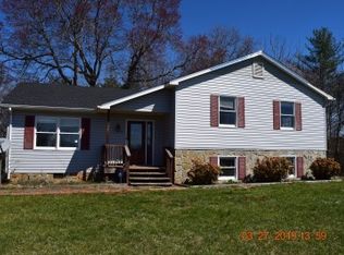 1988 Alean Rd, Wirtz, VA 24184