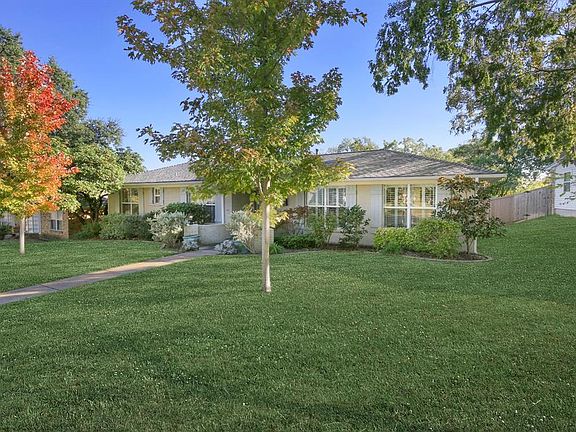 3rd image of 9760 Parkford Dr