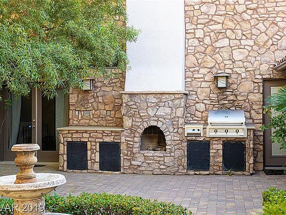 4th image of 2816 La Casita Ave