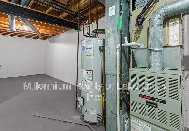 5611 Drake Hollow Dr W — Photo 29