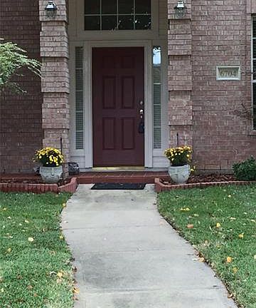 2nd image of 6704 Bankhead Ln