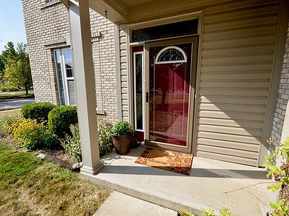 3rd image of 1306 Mayapple Dr
