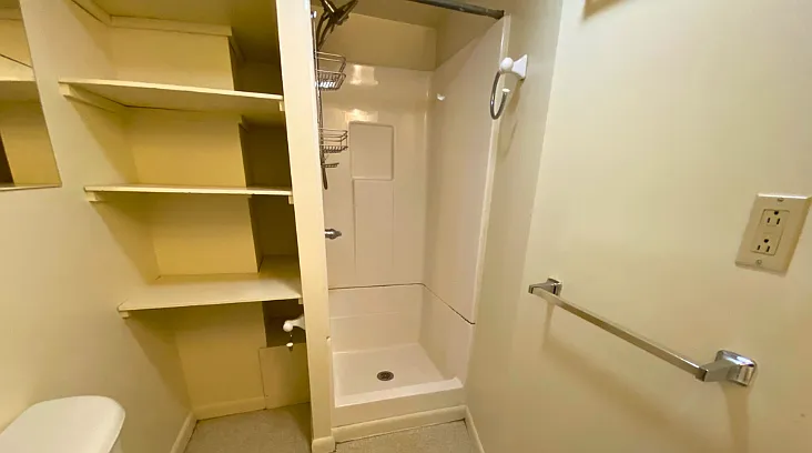 112 W Tompkins St #3 — Photo 7