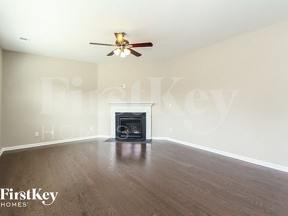 3rd image of 11370 Cedarvale Farm Pkwy