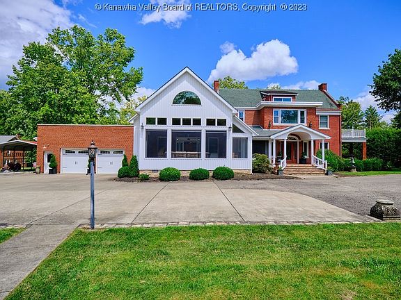 2nd image of 3 Abney Cir