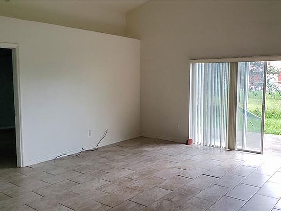 2nd image of 1130 Normandy Dr