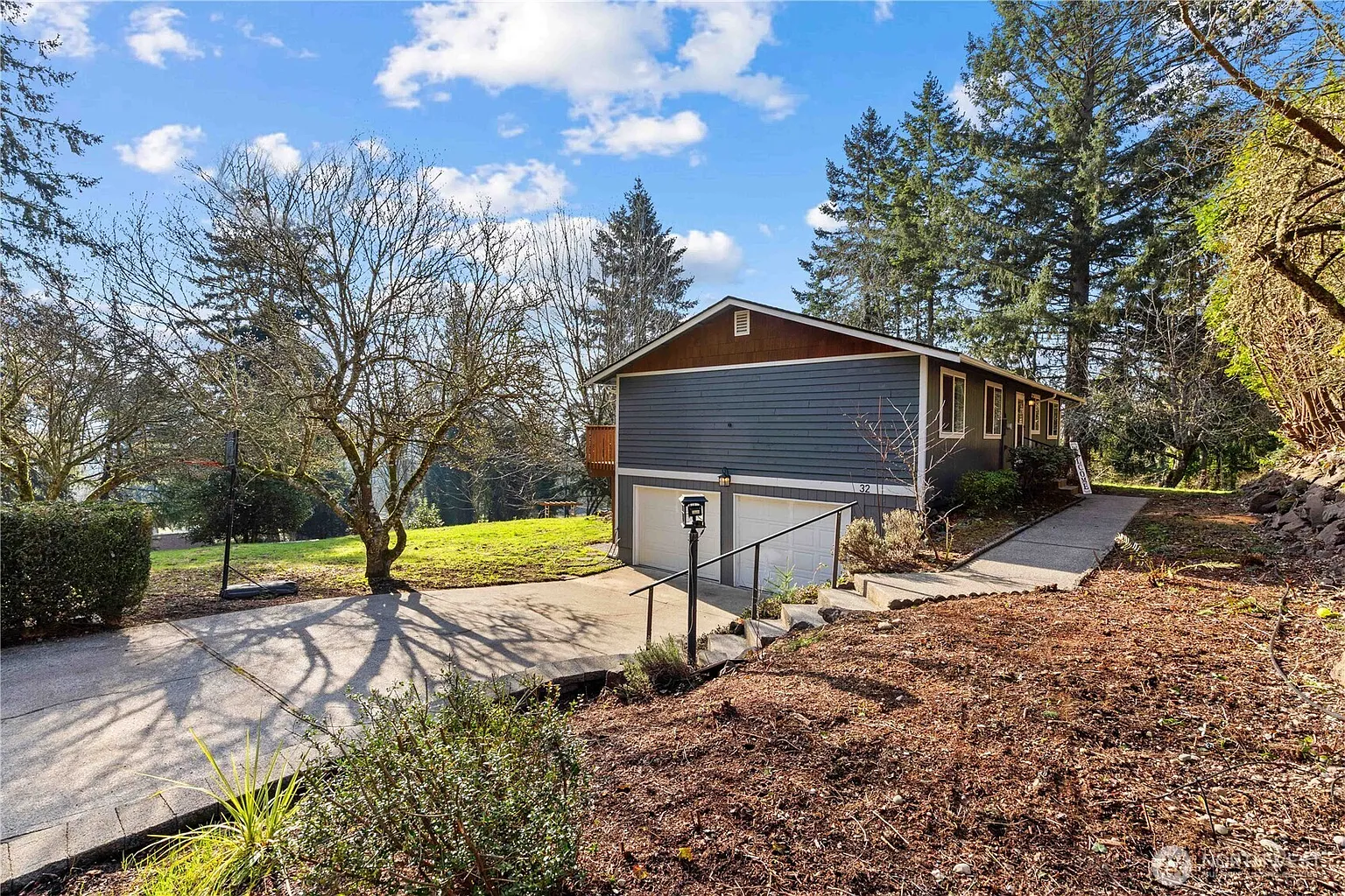 32 Madrona Place photo 1
