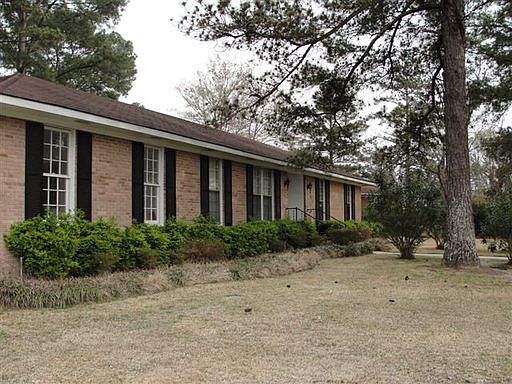 1st image of 3890 Camellia Dr