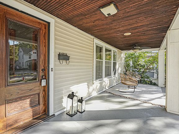 2nd image of 60 Richards Ave NW