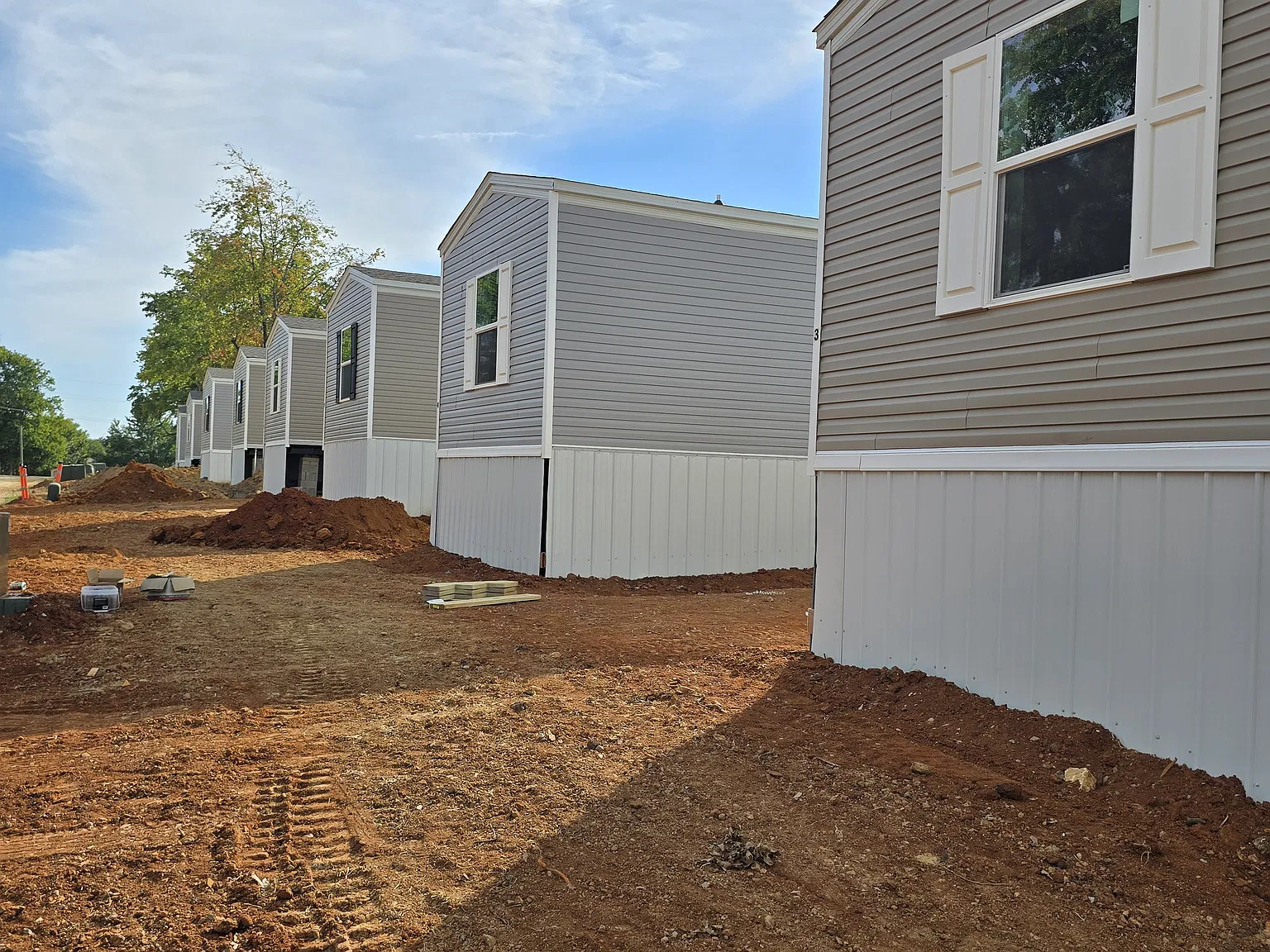3 bed, 869 sqft, $1,100 — Photo 3