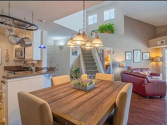 2nd image of 7287 Camino Degrazia Unit 5