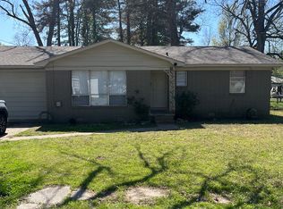 313 E Pine St, Lonoke, AR 72086